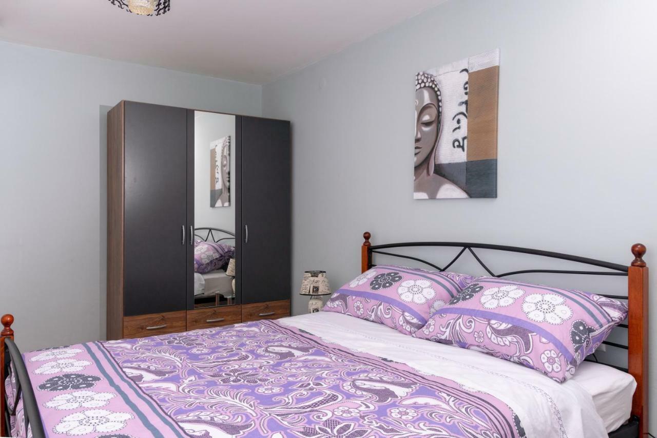 Cakic Apartment